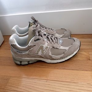 New Balance 2002R Modern Heritage 11.5 Driftwood Timberwolf Protection Pack